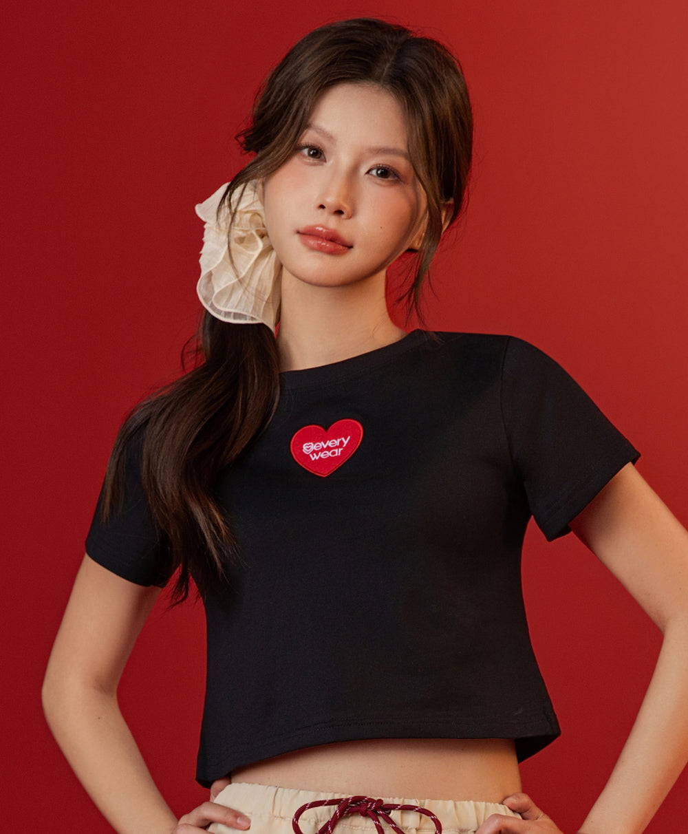 Black Relaxed Fit Crop Tee